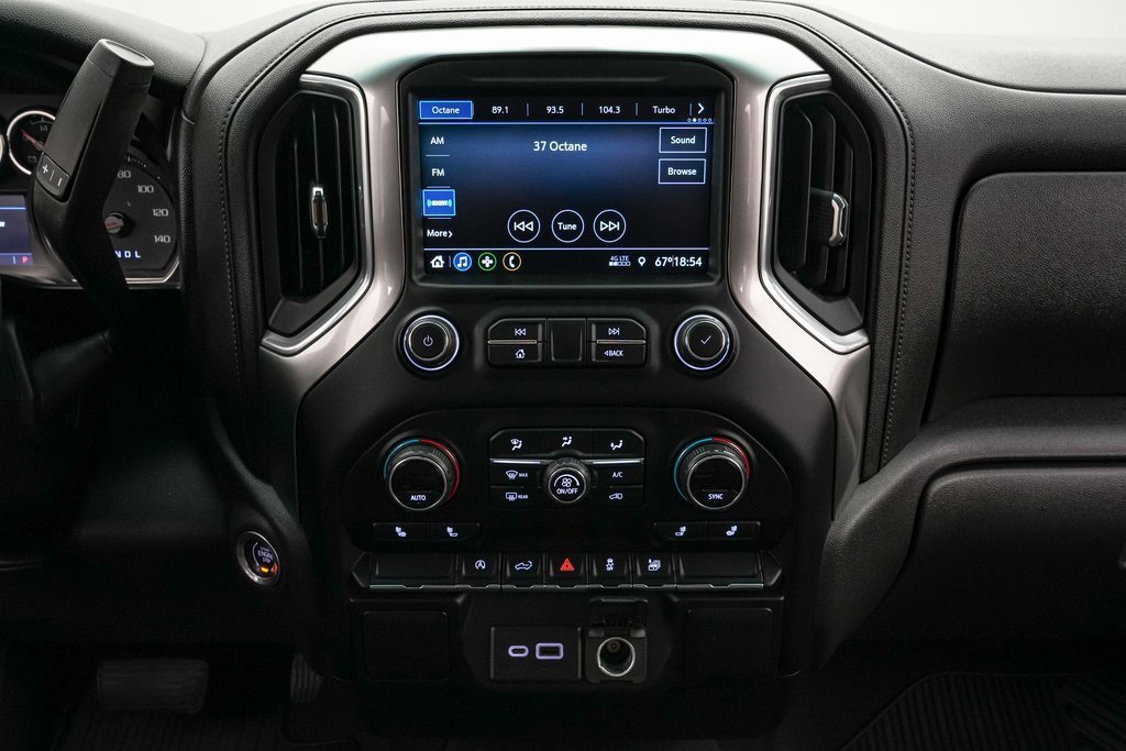 Used 2021 Chevrolet Silverado 1500 LT image 16