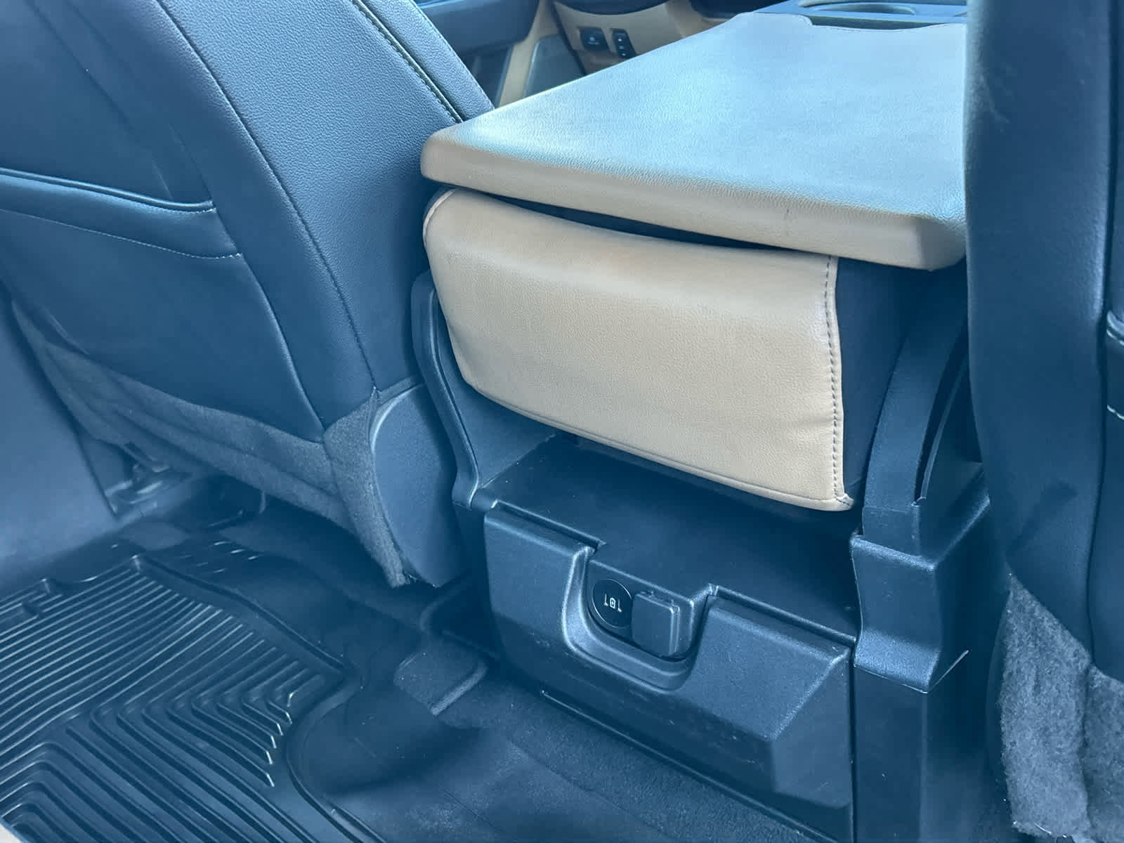 Certified 2023 Ford F350 Lariat w/ Chrome Package image 22