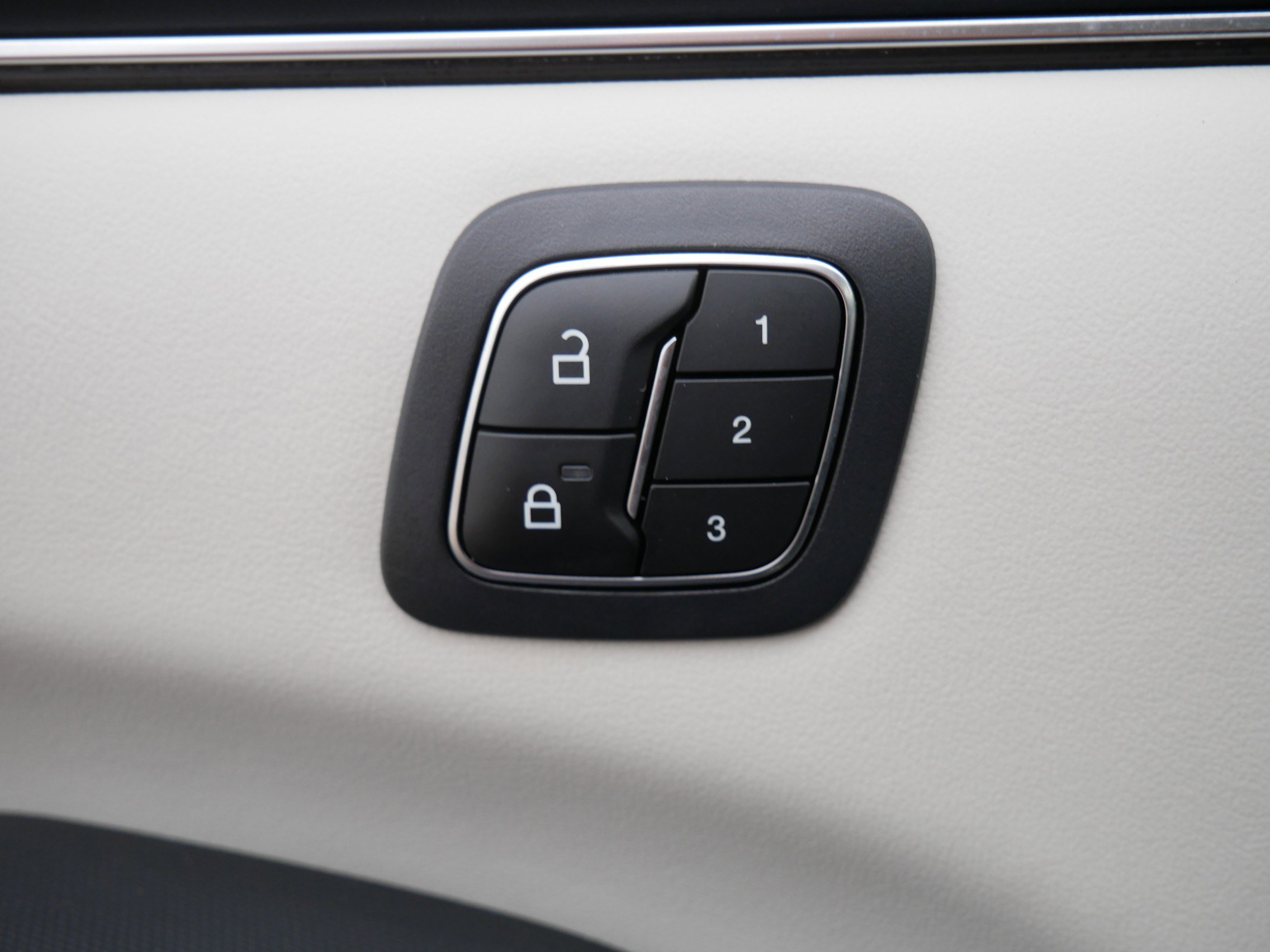 Certified 2022 Ford Mustang Mach-E Premium image 27