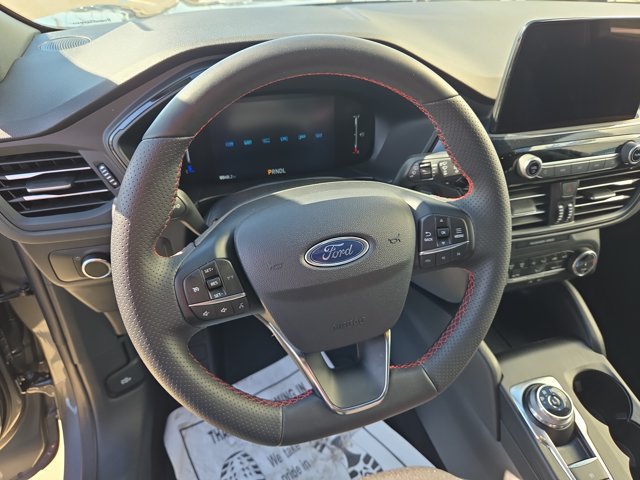 Certified 2025 Ford Escape ST-Line AWD/4WD image 16