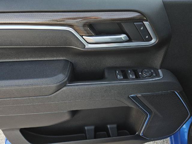 Used 2025 Chevrolet Silverado 1500 LT AWD/4WD image 19