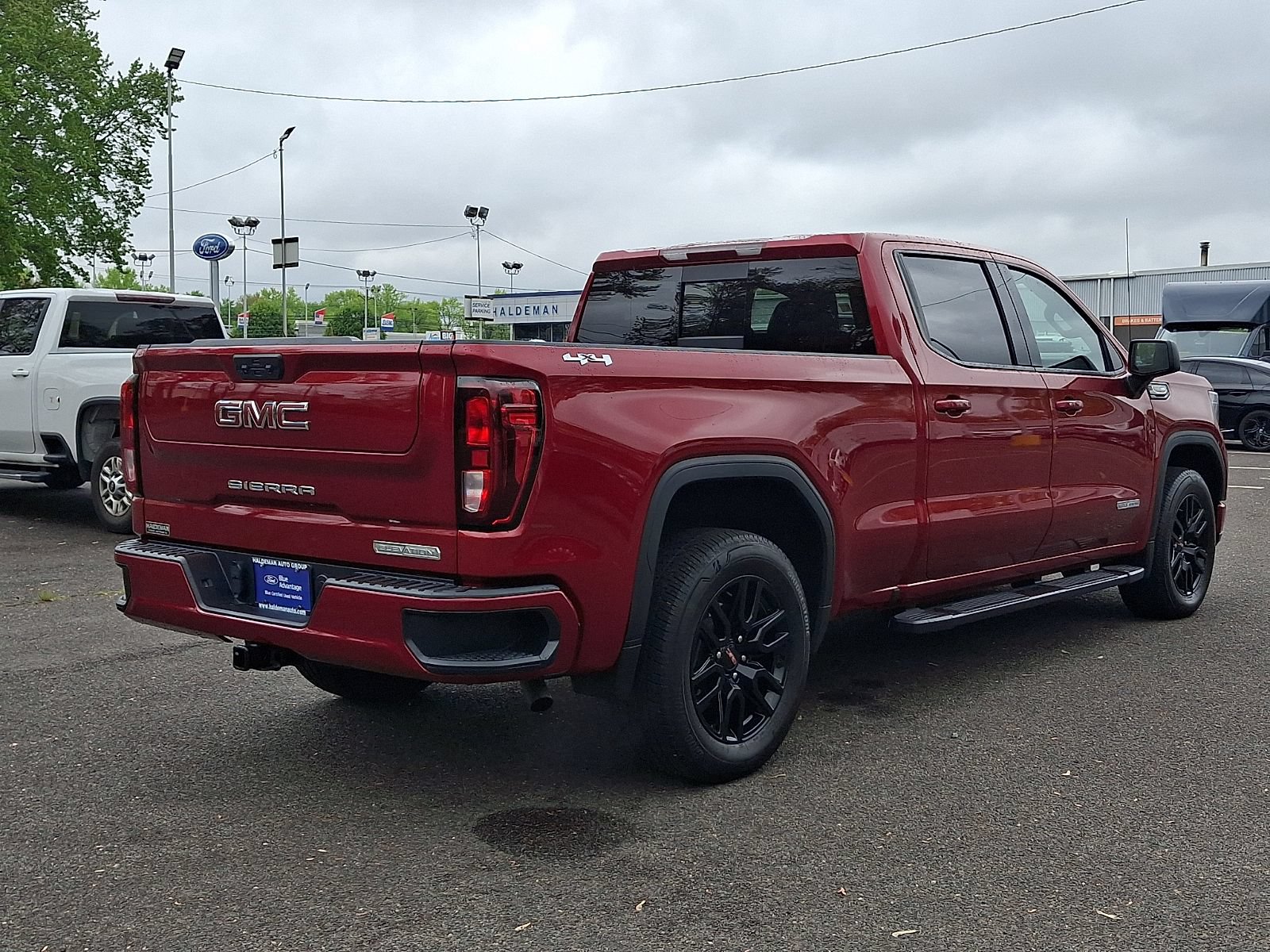 Used 2024 GMC Sierra 1500 Elevation w/ Preferred Package AWD/4WD image 7