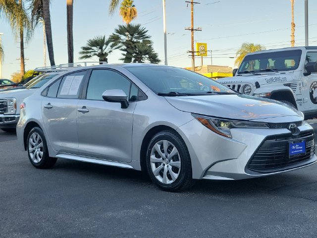 Used 2023 Toyota Corolla LE FWD image 31