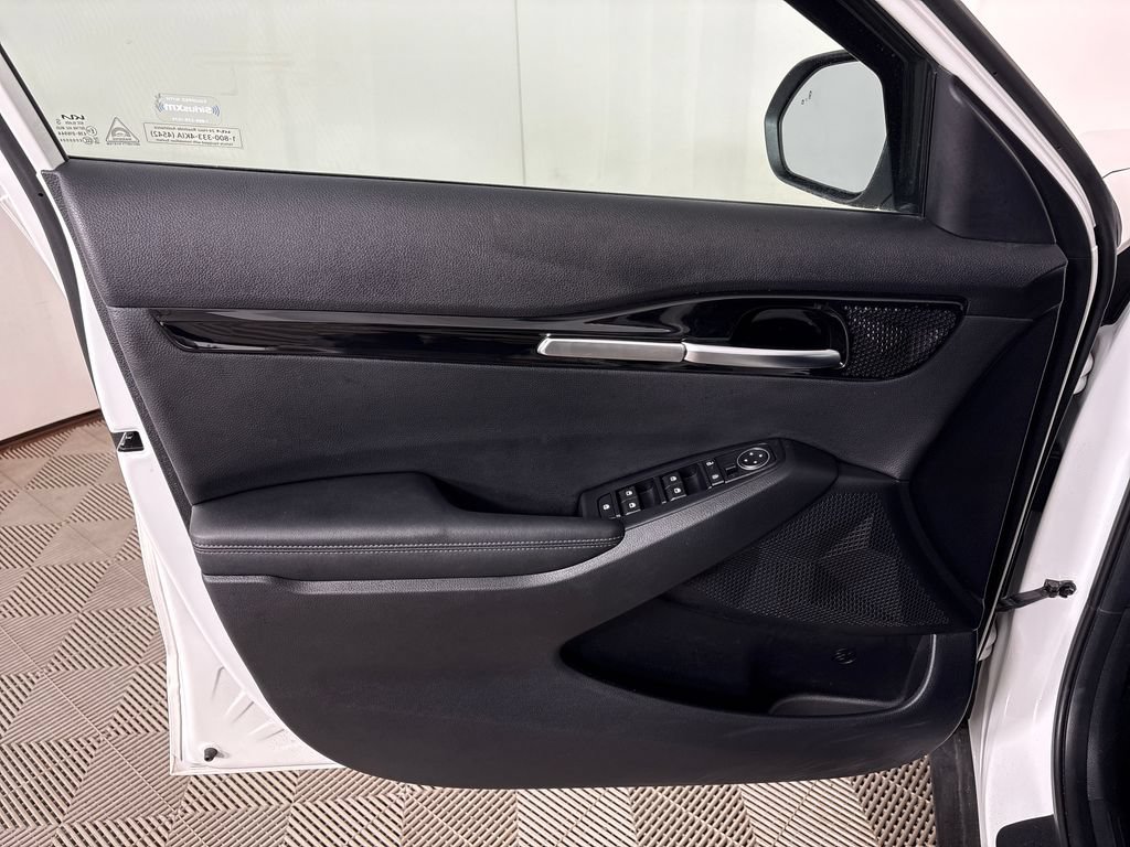 Used 2025 Kia Seltos EX w/ EX Sunroof Package AWD/4WD image 16