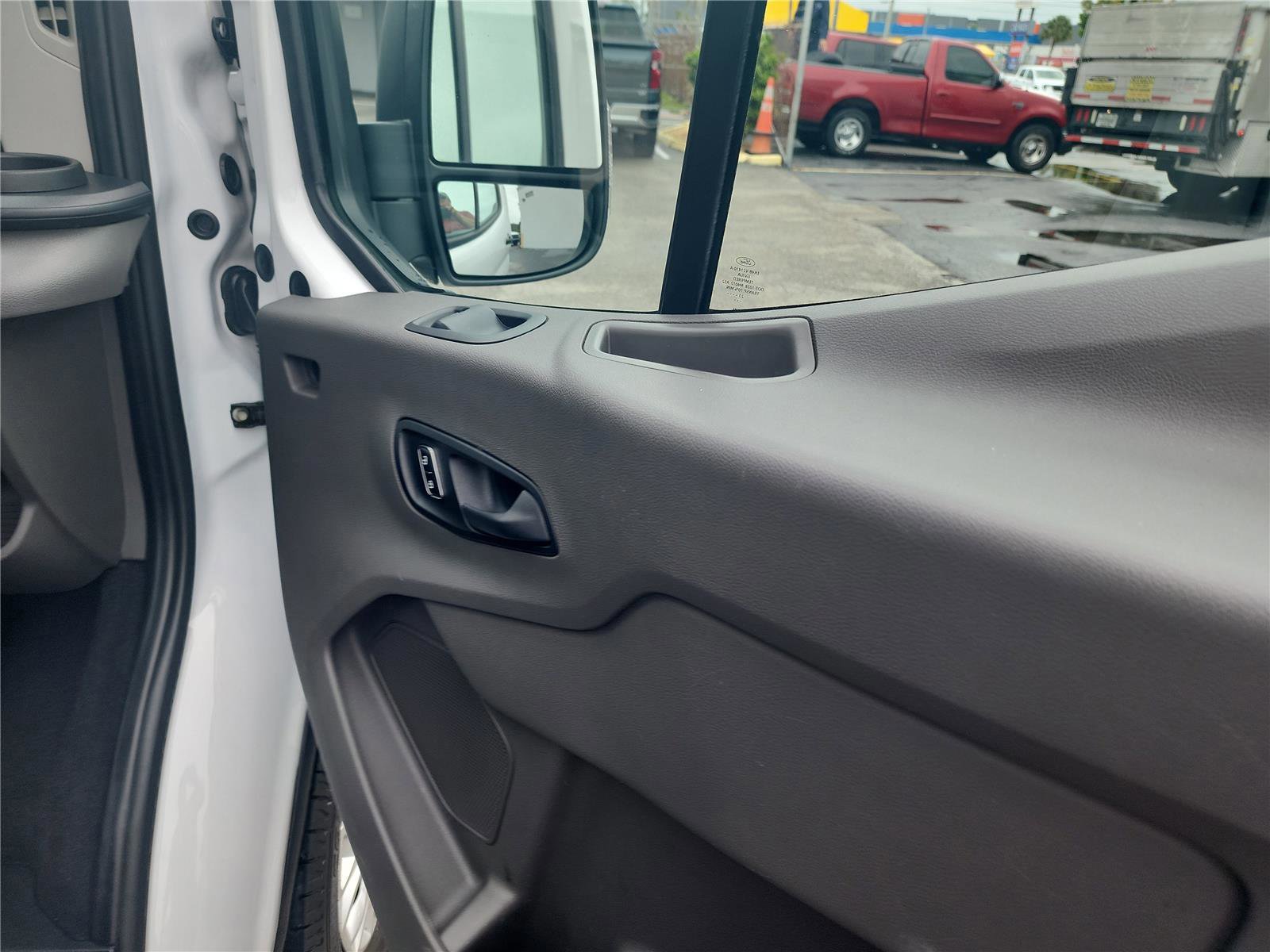 Certified 2023 Ford Transit 350 XLT RWD image 20