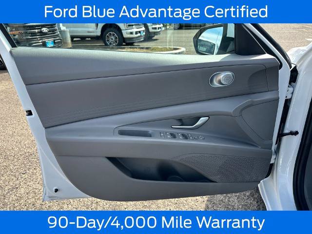 Used 2023 Hyundai Elantra SEL FWD image 12