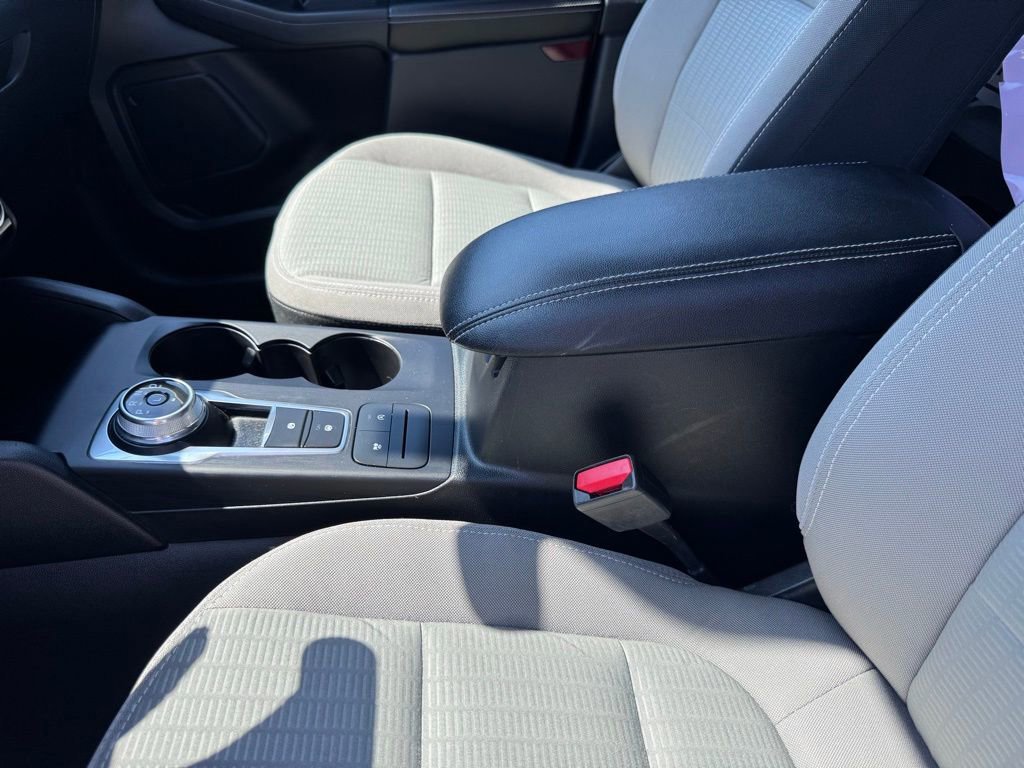 Certified 2022 Ford Escape S AWD/4WD image 14