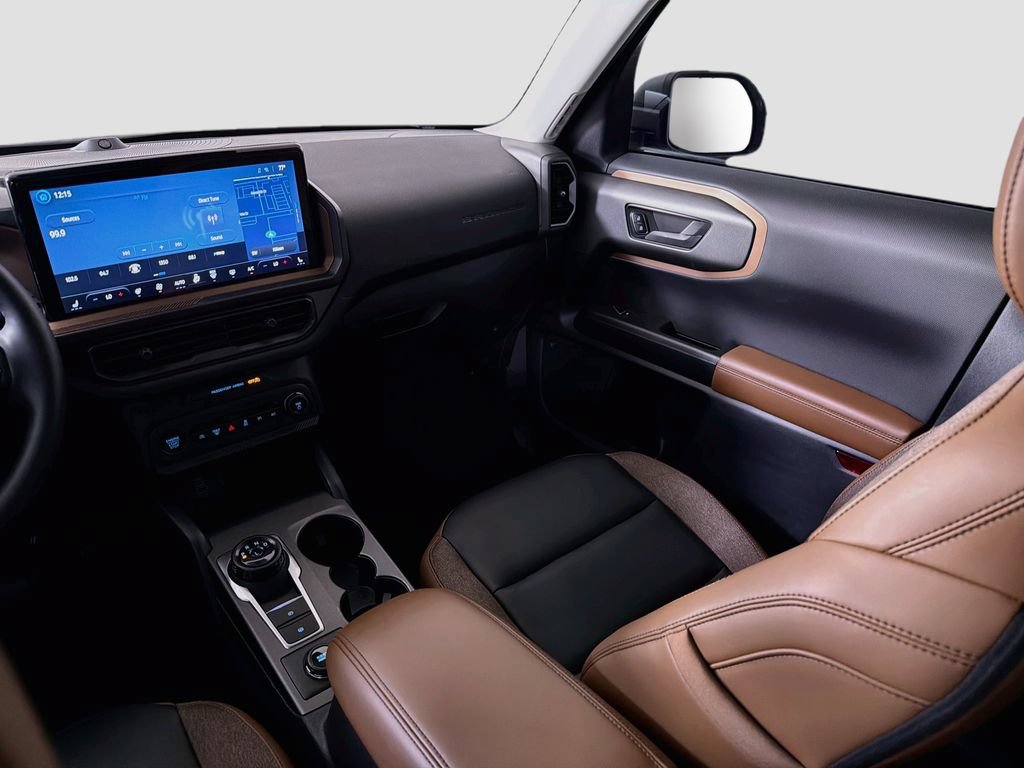 Certified 2025 Ford Bronco Sport Outer Banks w/ Outer Banks Tech Package+ AWD/4WD image 28