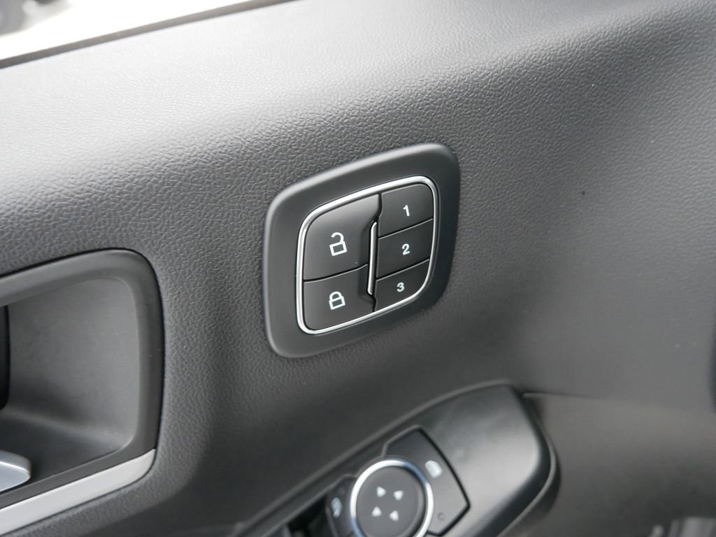 Certified 2024 Ford Escape Platinum image 14