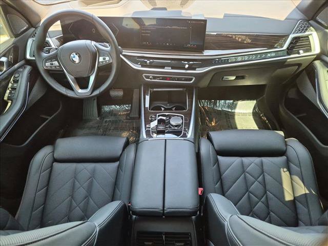 Used 2025 BMW X5 xDrive40i w/ Premium Package AWD/4WD image 19