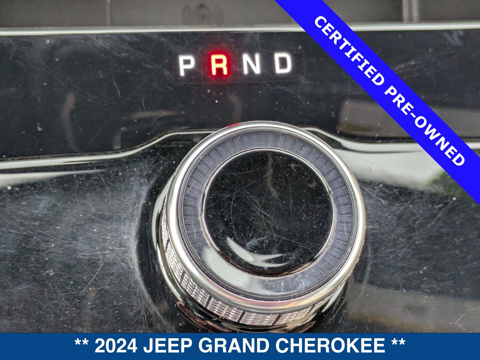 Used 2024 Jeep Grand Cherokee Limited w/ Luxury Tech Group II RWD image 34