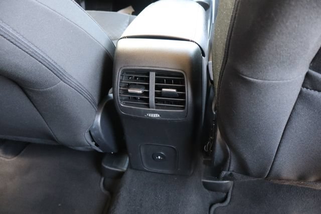 Certified 2024 Ford Escape Active AWD/4WD image 34