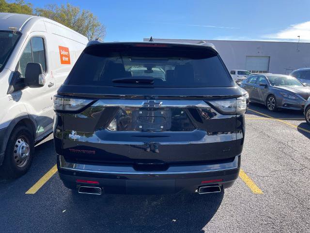 Used 2021 Chevrolet Traverse Premier w/ Redline Edition AWD/4WD image 2