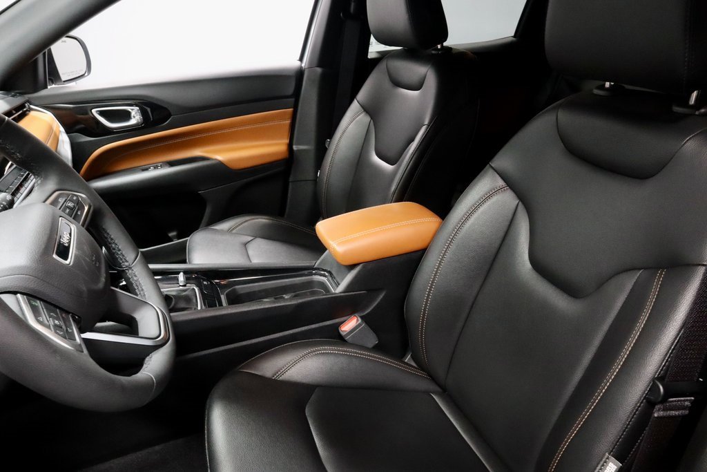 Used 2024 Jeep Compass Limited image 24