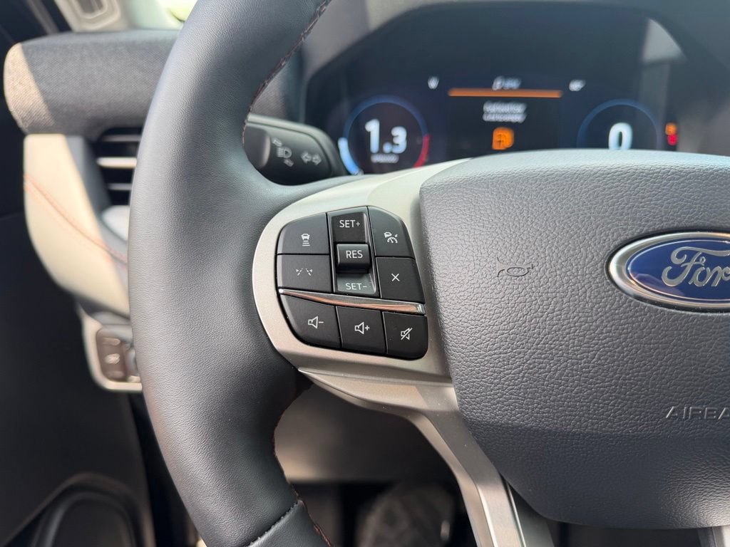 Certified 2026 Ford Explorer Active w/ Active Comfort Package RWD image 22