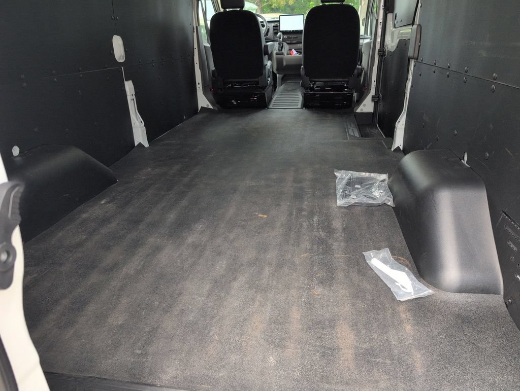 Certified 2026 Ford Transit 250 148 Medium Roof w/ Load Area Protection Package RWD image 30