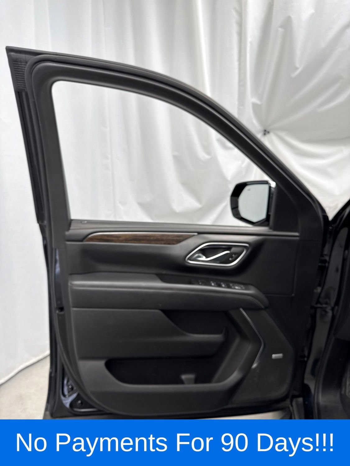 Used 2023 Chevrolet Tahoe Premier AWD/4WD image 14
