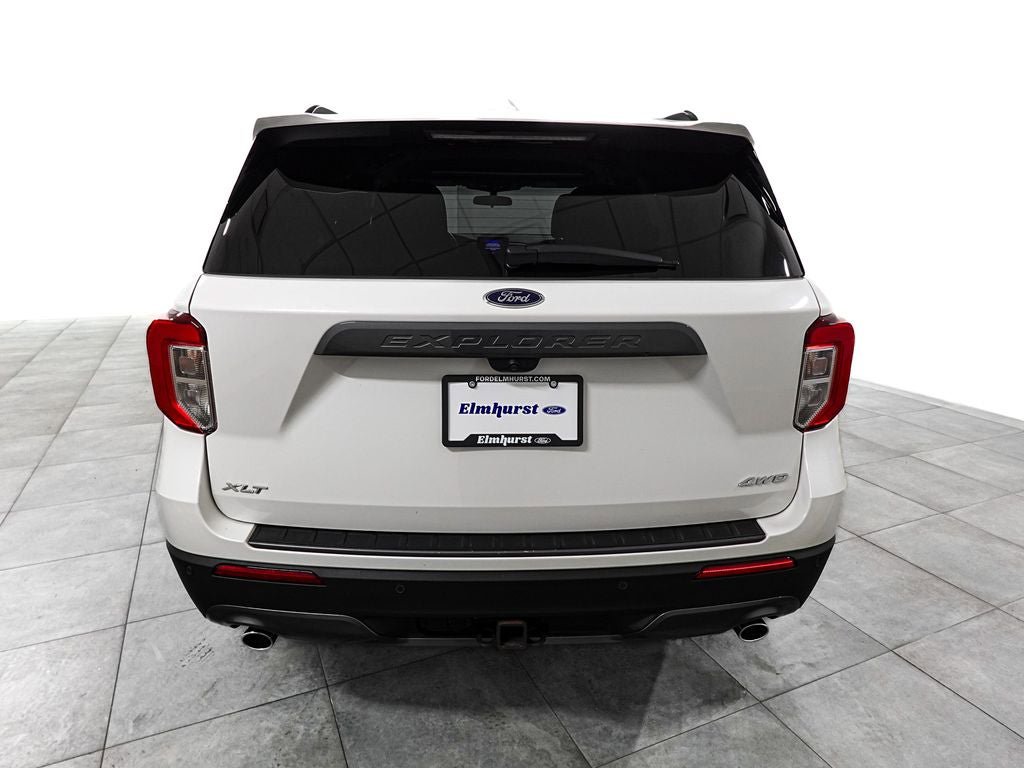 Certified 2024 Ford Explorer XLT w/ Equipment Group 202A AWD/4WD image 5