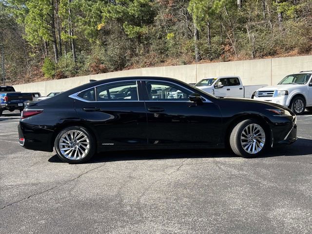 Used 2020 Lexus ES 300h Ultra Luxury image 2