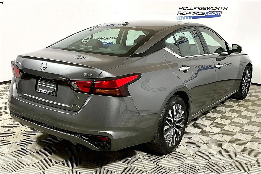 Used 2023 Nissan Altima 2.5 SV image 9