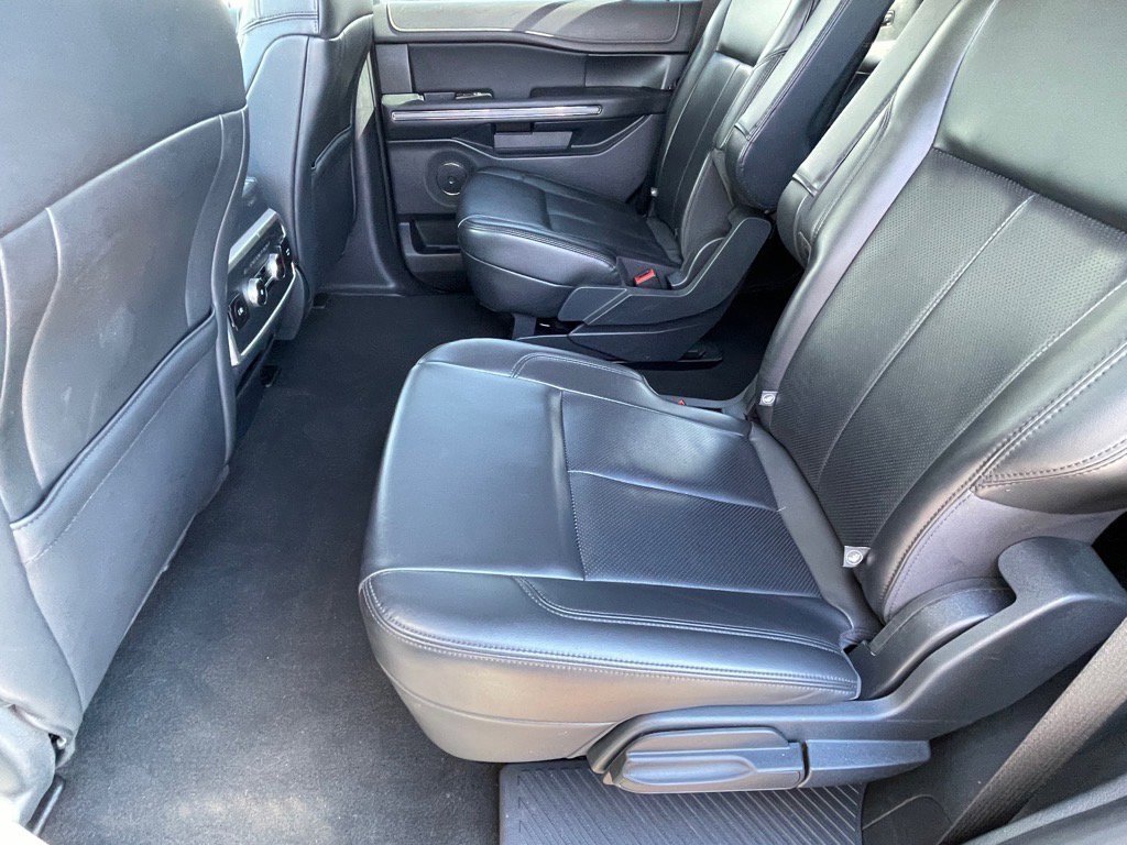 Certified 2024 Ford Expedition XLT image 14