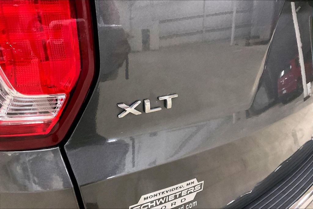 Certified 2018 Ford Explorer XLT w/ Equipment Group 202A AWD/4WD image 8