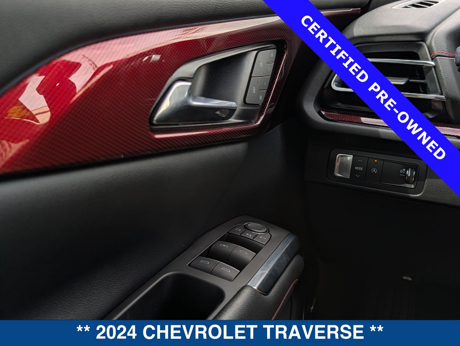 Used 2024 Chevrolet Traverse RS FWD image 29