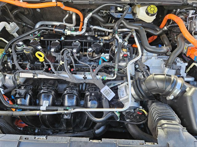 Certified 2025 Ford Maverick XL image 21