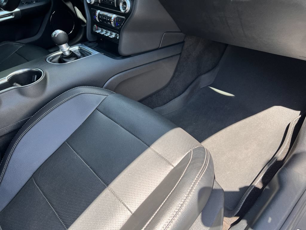 Certified 2018 Ford Mustang GT Premium RWD image 17