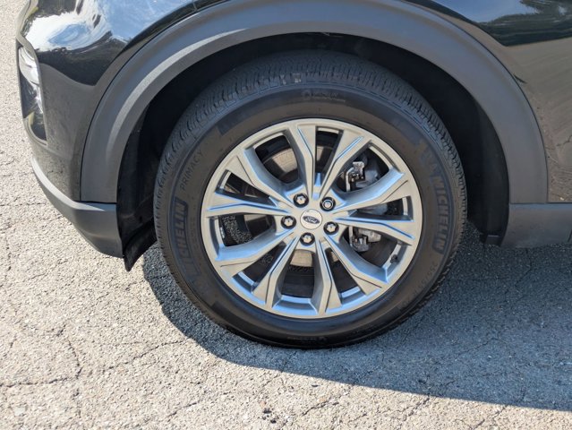 Certified 2023 Ford Explorer XLT w/ Equipment Group 202A image 10