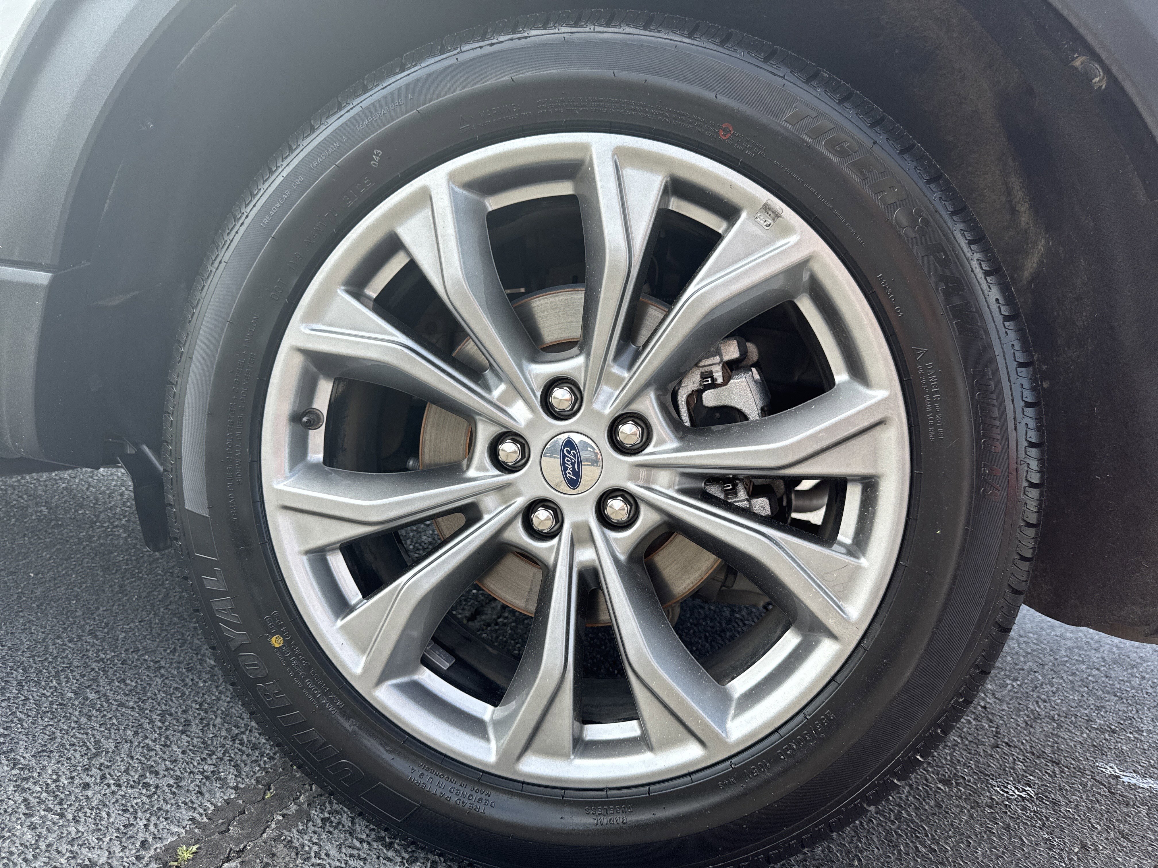 Certified 2023 Ford Explorer Limited RWD image 23