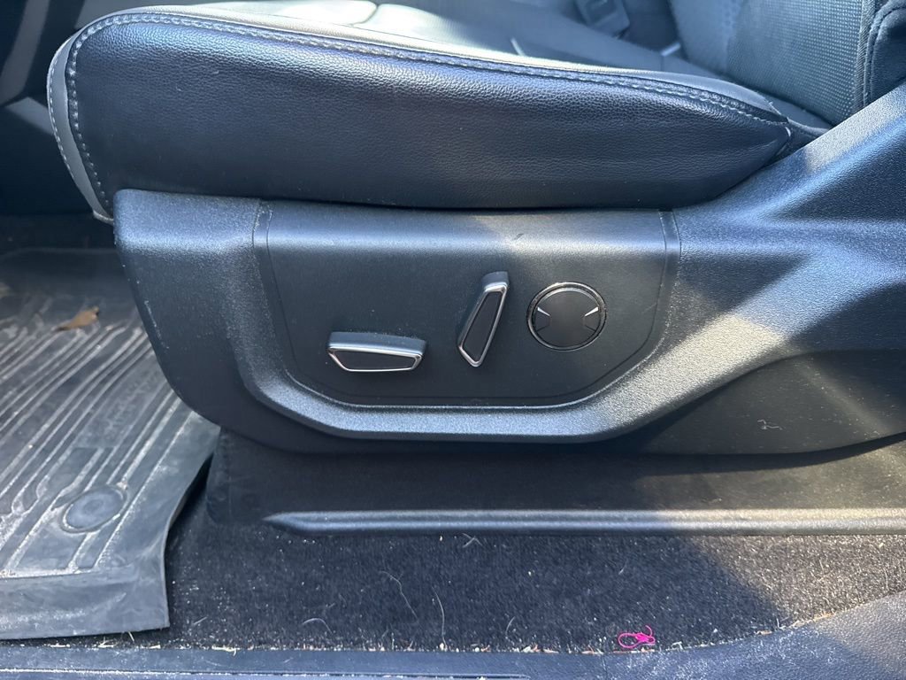 Certified 2019 Ford F150 Raptor w/ Equipment Group 802A Luxury image 10