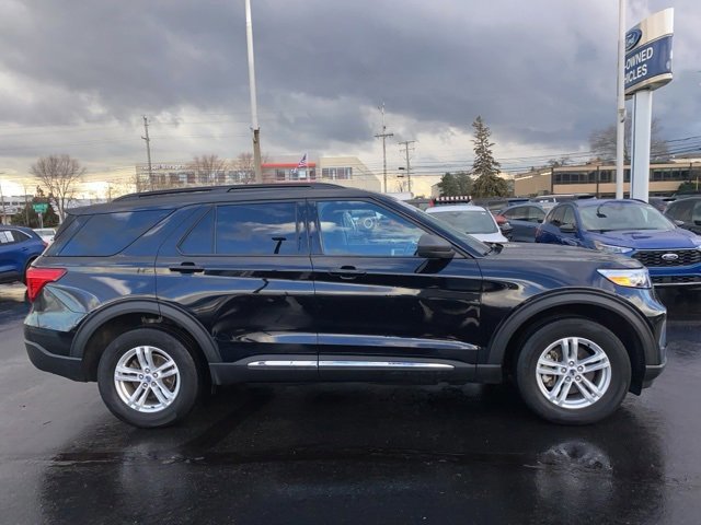 Certified 2023 Ford Explorer XLT w/ Equipment Group 202A image 2