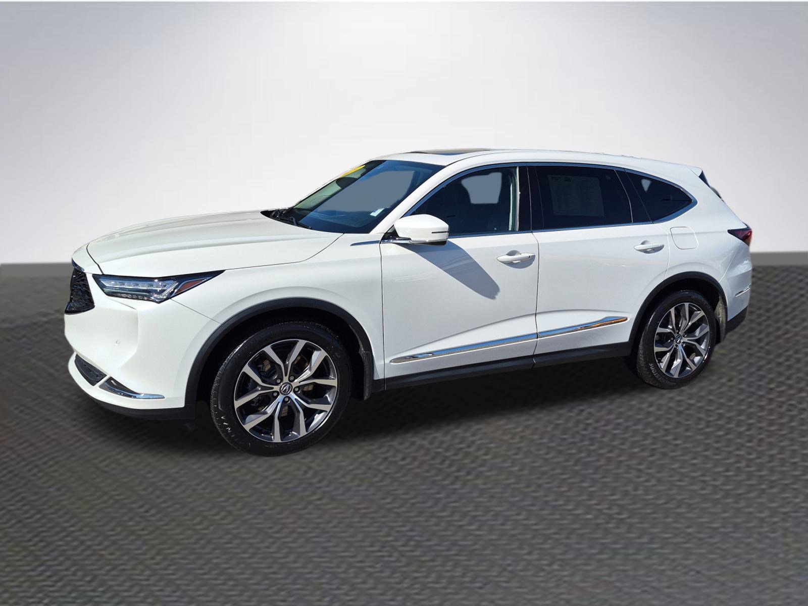 Used 2023 Acura MDX SH-AWD w/ Technology Package image 2