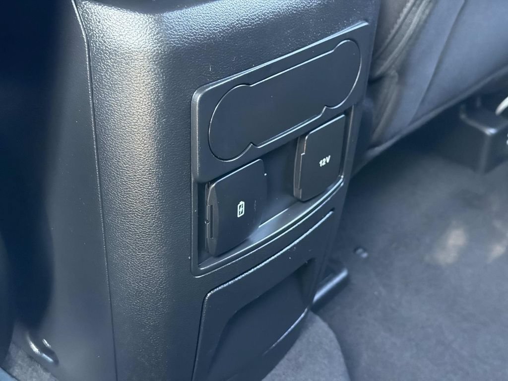 Certified 2023 Ford Explorer XLT RWD image 18
