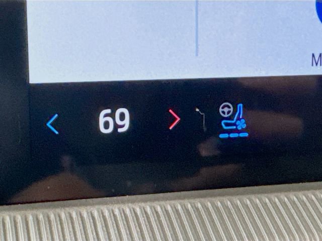 Certified 2025 Ford Explorer ST image 24