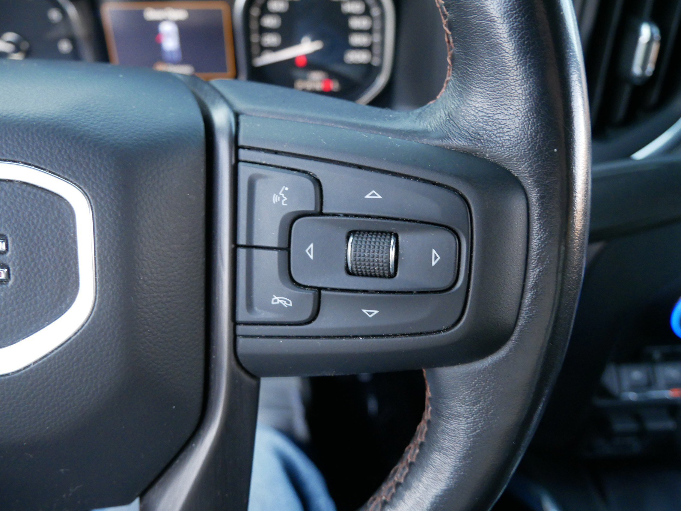 Used 2019 GMC Sierra 1500 AT4 image 30