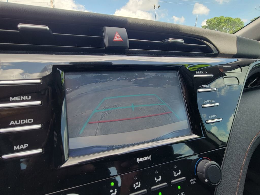 Used 2020 Toyota Camry LE FWD image 25