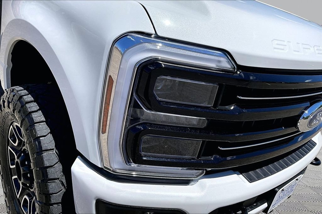 Certified 2026 Ford F250 Platinum w/ Tremor Off-Road Package AWD/4WD image 30