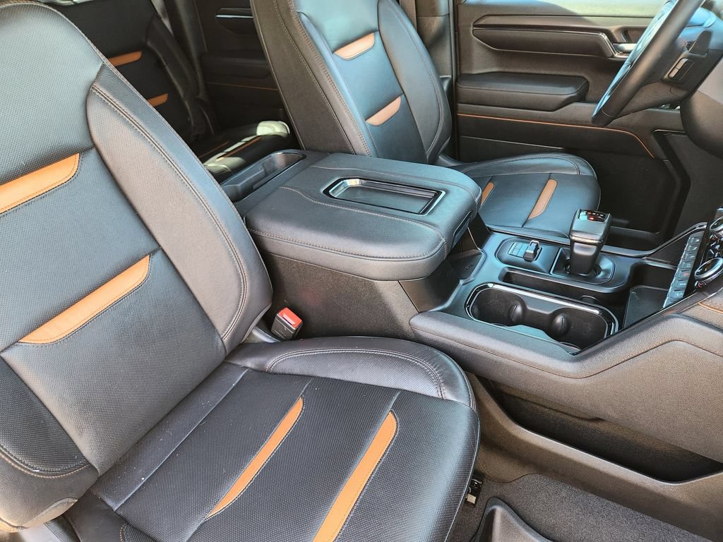Used 2022 GMC Sierra 1500 AT4 w/ Technology Package AWD/4WD image 18