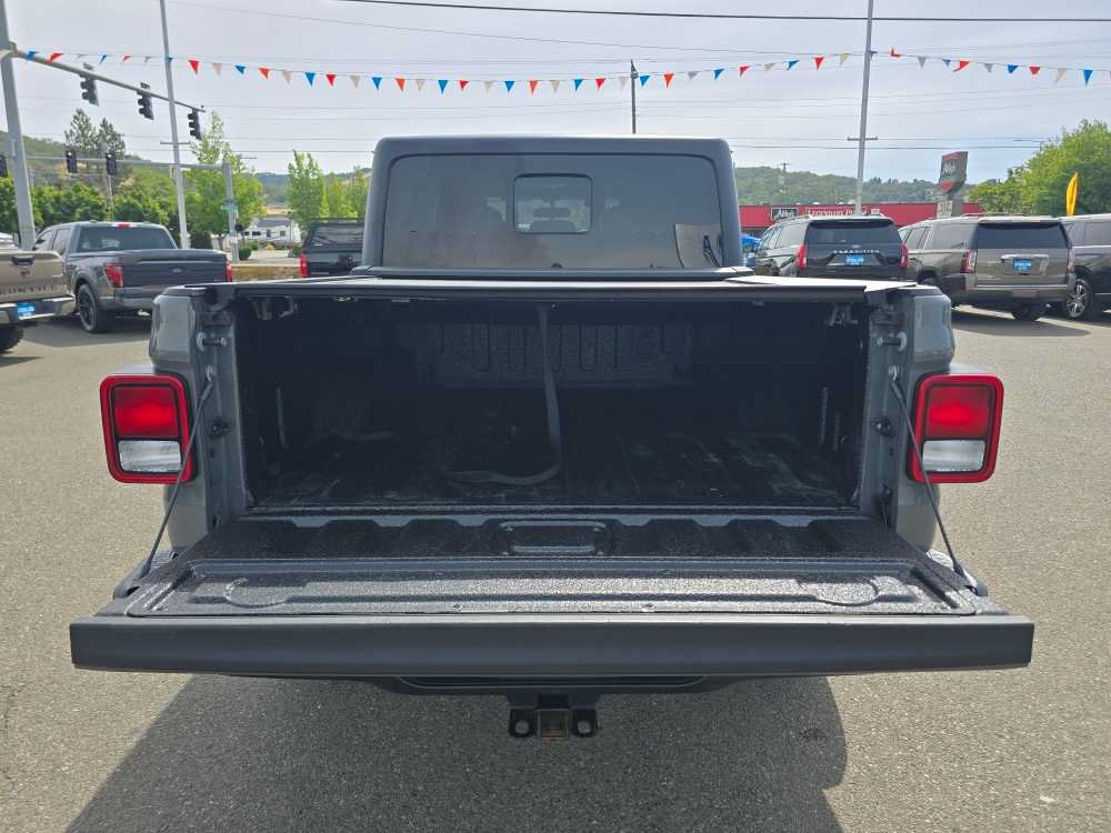 Used 2020 Jeep Gladiator Sport w/ Quick Order Package 24S AWD/4WD image 19