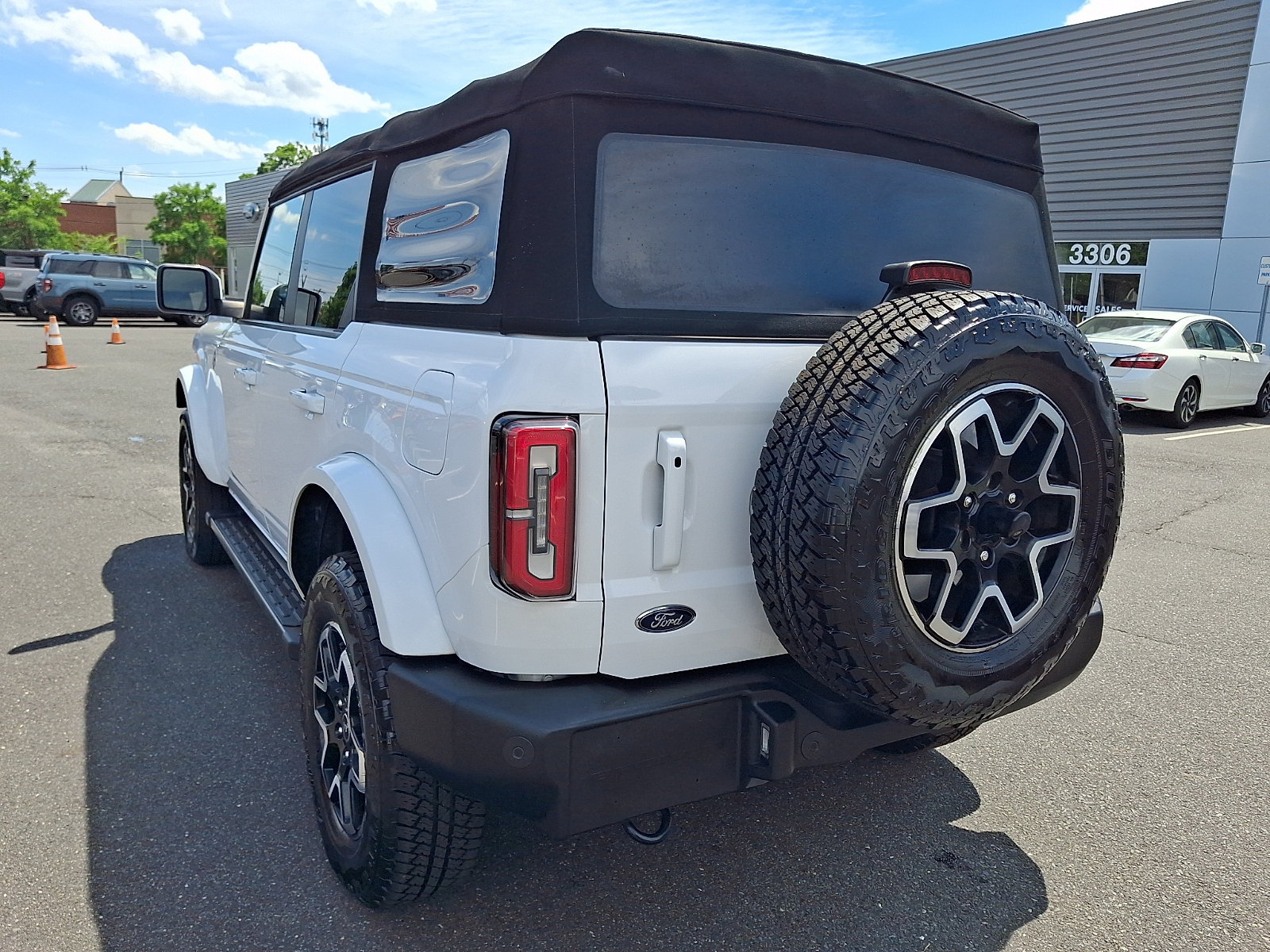 Certified 2022 Ford Bronco Outer Banks AWD/4WD image 8