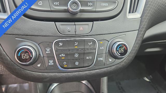 Used 2025 Chevrolet Malibu LT FWD image 16