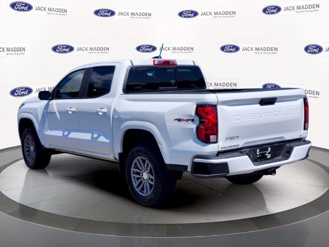 Used 2023 Chevrolet Colorado LT w/ LT Convenience Package II AWD/4WD image 3