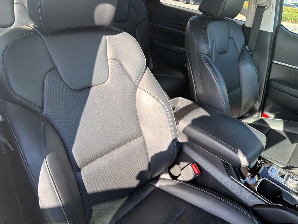 Used 2025 Kia Telluride S FWD image 34
