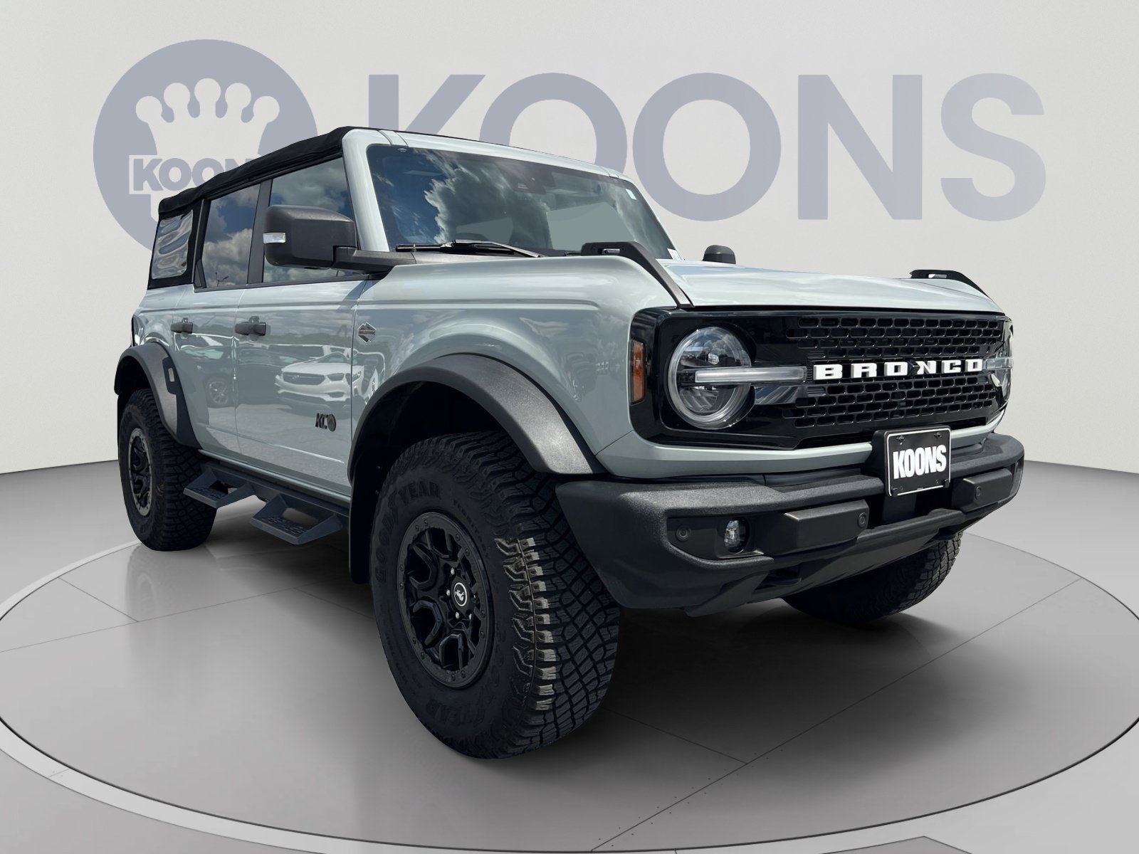 Certified 2022 Ford Bronco Wildtrak AWD/4WD image 18