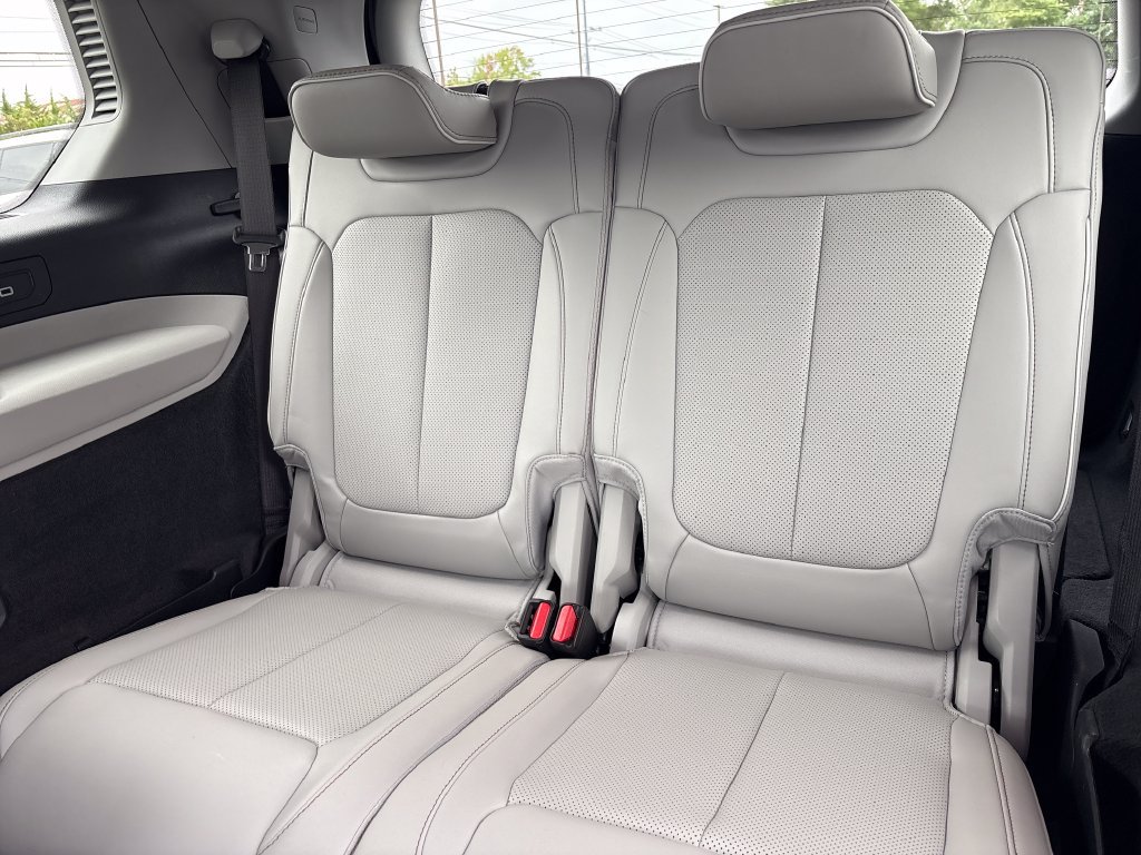 Used 2022 Jeep Grand Cherokee L Overland w/ Advanced Protech Group III AWD/4WD image 26