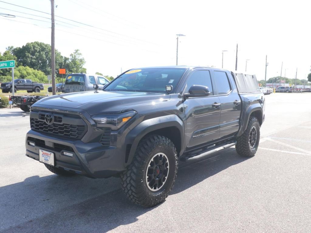 Used 2026 Toyota Tacoma TRD Off-Road w/ TRD Off Road Upgrade Package AWD/4WD image 5