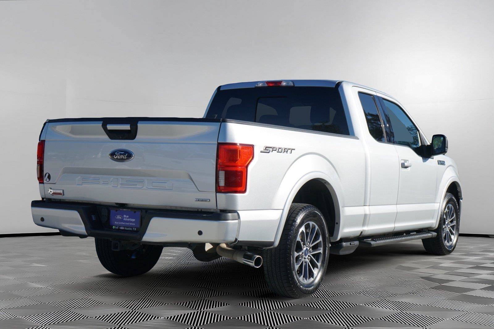 Certified 2018 Ford F150 XLT w/ Equipment Group 302A Luxury RWD image 4