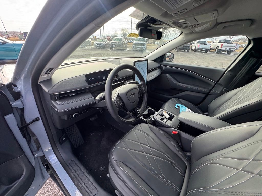 Certified 2025 Ford Mustang Mach-E Select w/ Comfort Package Lite image 12